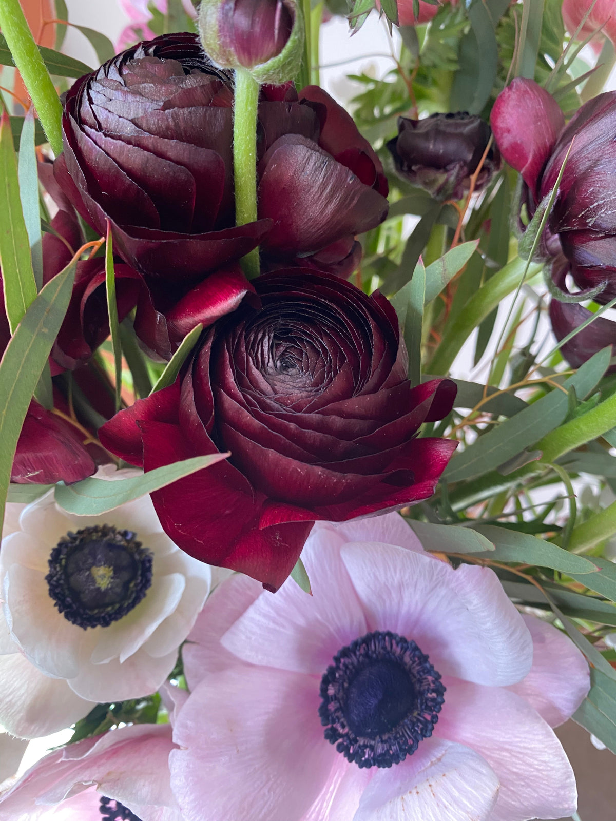 Anemone Ranunculus THE KYLIE - Luxury Anemone & Ranunculus Bouquet | Surrey Florist | Isseee